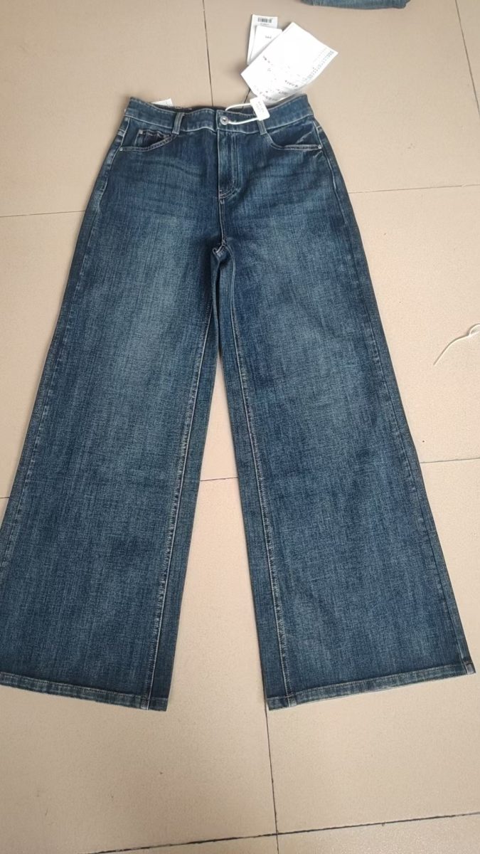 Mid indigo wash denim jeans — real production style 03